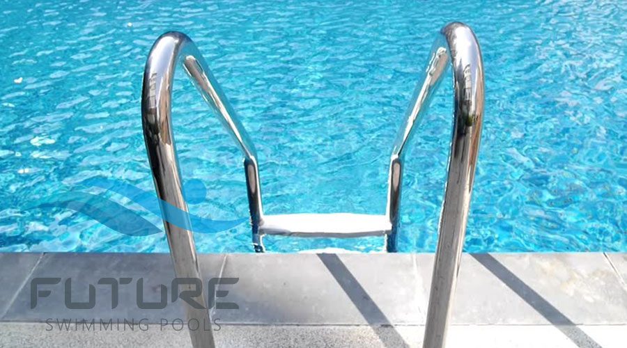 swimming pool accessories - مستلزمات حمامات السباحة