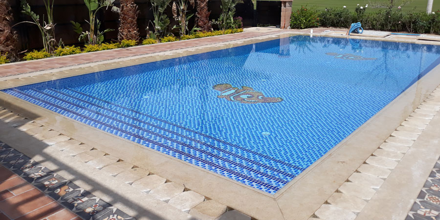 swimming pool - حمامات السباحة